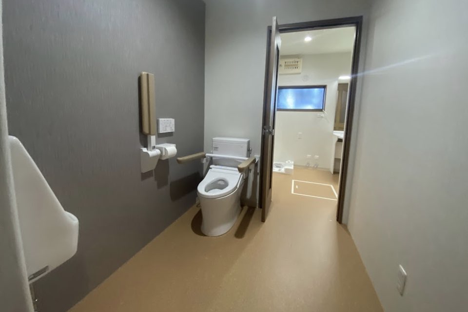 納戸をトイレにし、洗面室への動線としても活用する