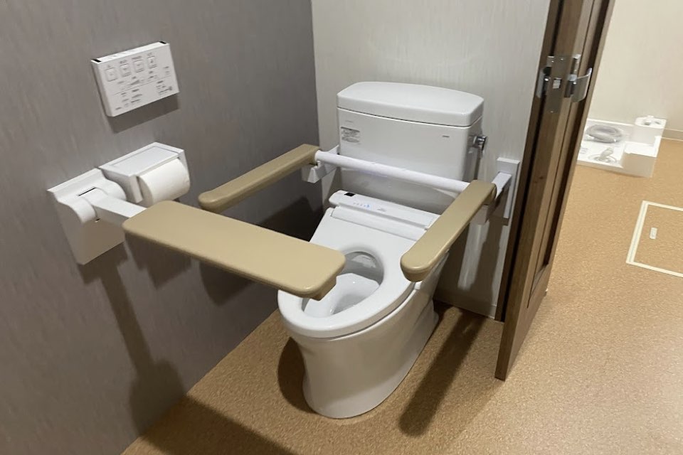 納戸をトイレにし、洗面室への動線としても活用する