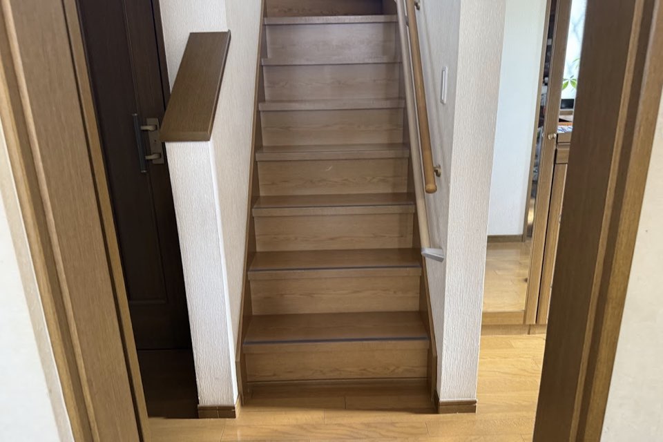 あなたに合わせた「道路から玄関ポーチまで」つながる手すり