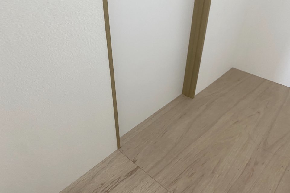 システムキッチンを取り替えることなく、キッチン高さを6cm下げる