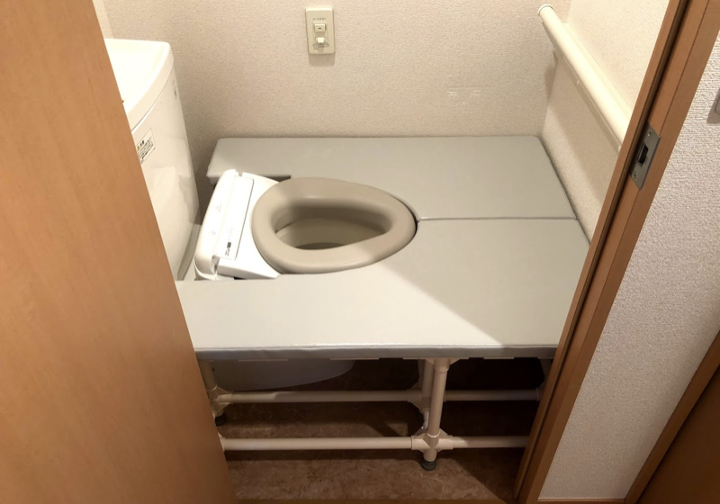 賃貸マンションの狭いトイレを、お座敷トイレに