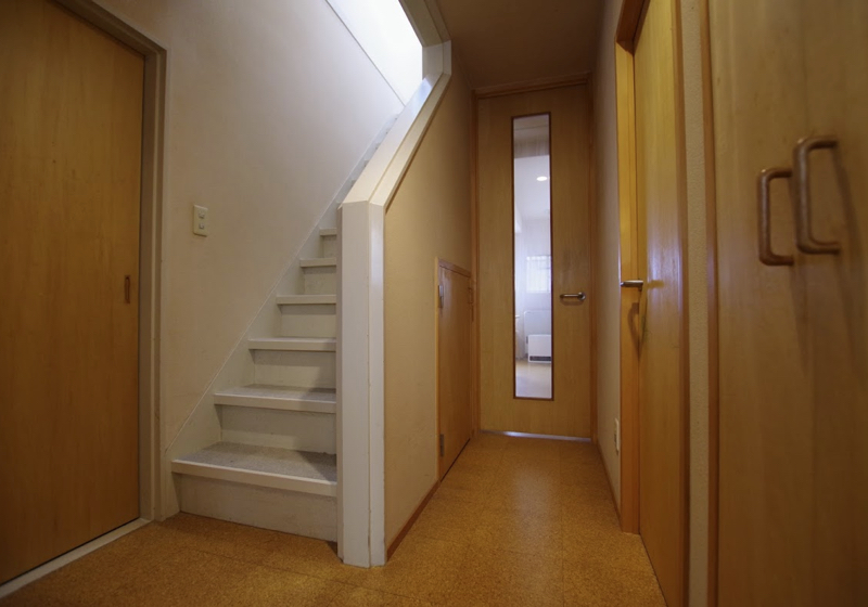 タイルカーペットの魅力は、簡単に貼り替えられること