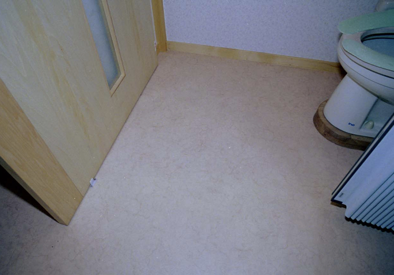 狭いトイレは、洗面室と一緒にすれば広くなる