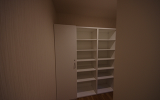 収納家具を組み合わせ、一望できるクローゼット