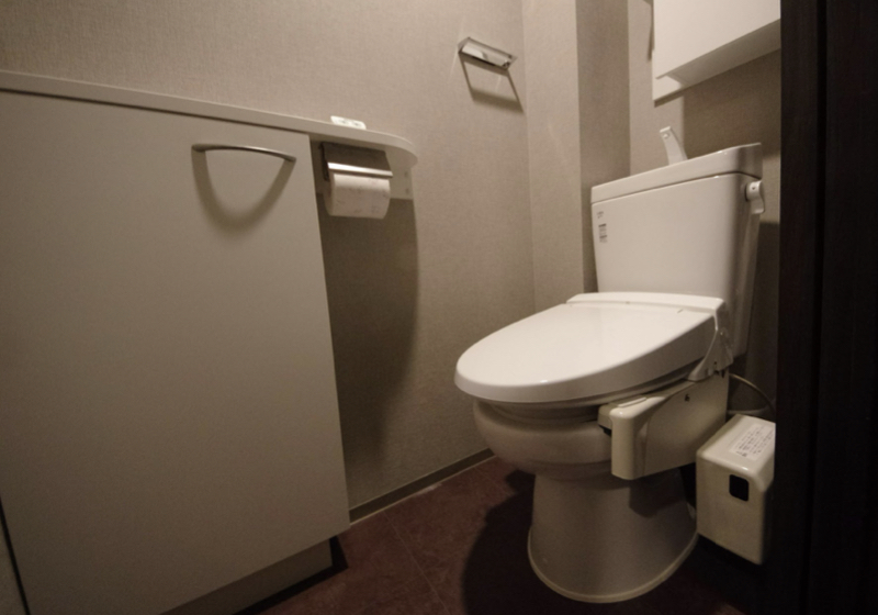 マンション選びのポイントは「横向きトイレ」