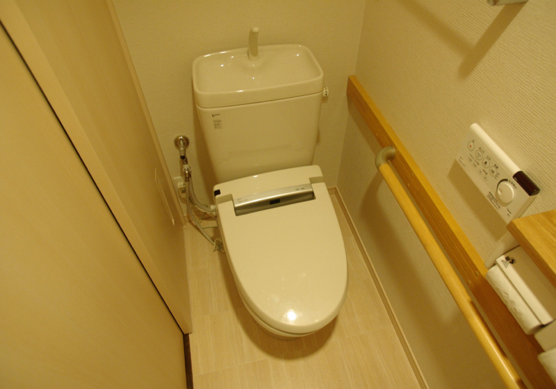 マンションのトイレ、最低限のバリアフリーリフォーム