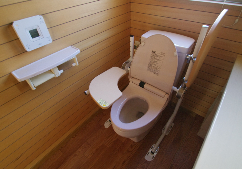 トイレのバリアフリーは「子どもさんにとって良い姿勢に」