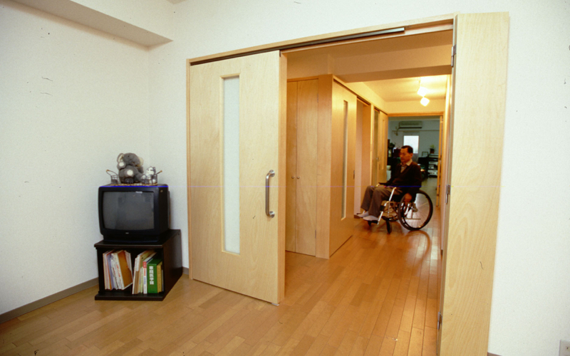 必車いすを想定したマンションリフォーム