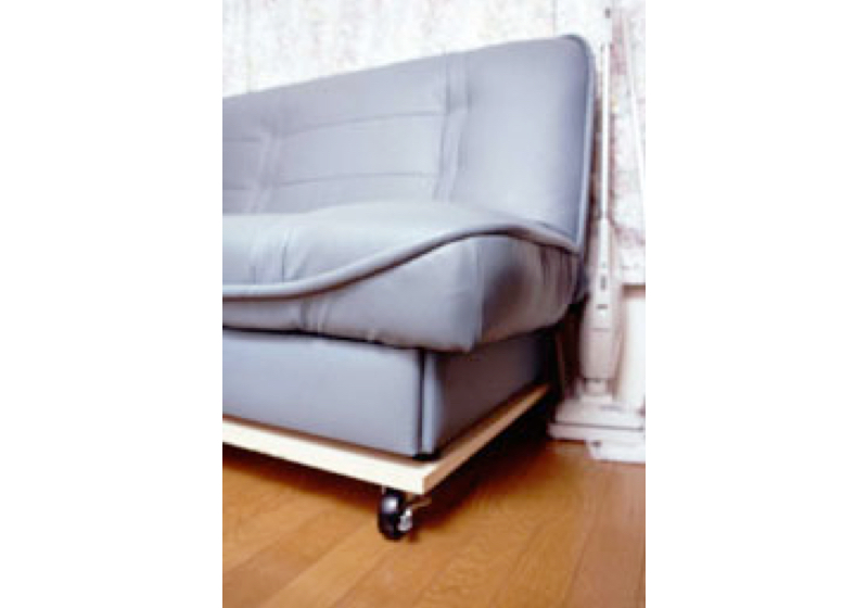 家具（3）- 便利な移動できるソファ